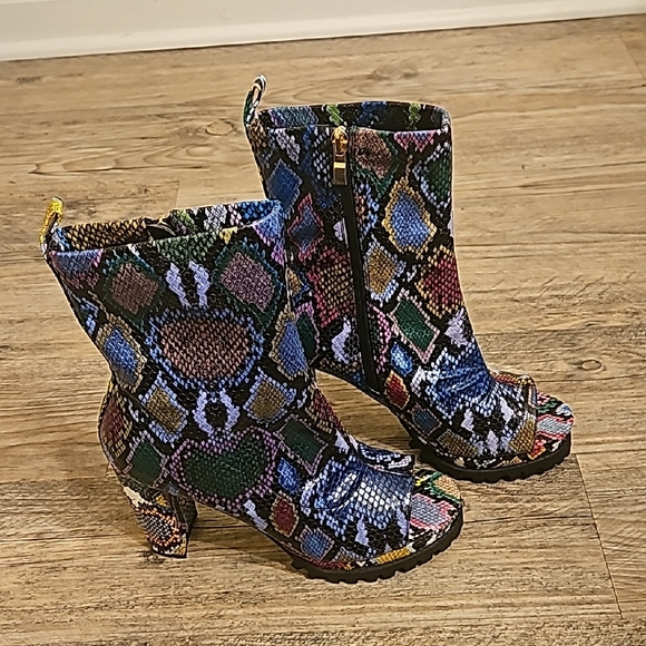 Pazzle Shoes - Multicolor Snake-Print Peep-Toe Ankle Booties with Block Heel